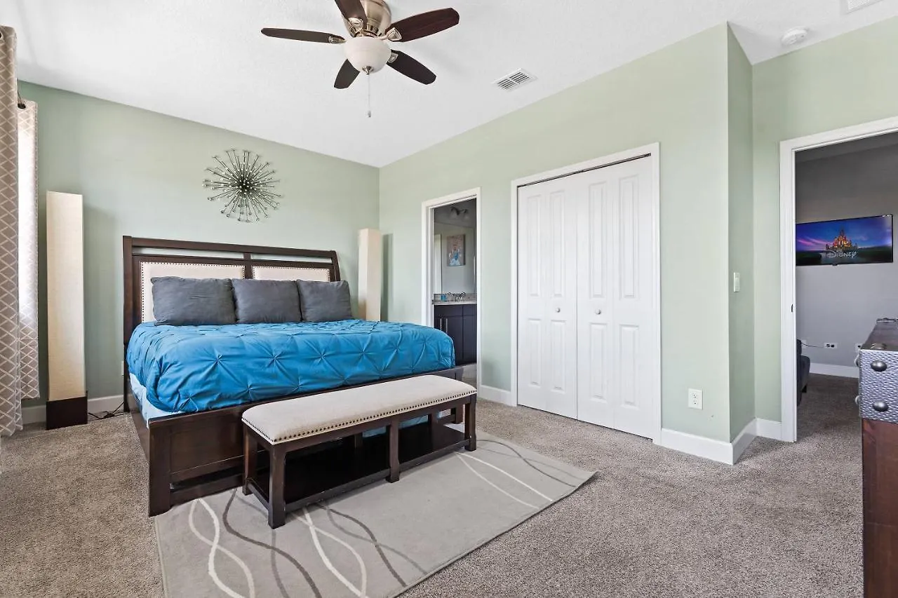 4 Bedroom Community Amenities Included Ef466 Davenport Holiday home