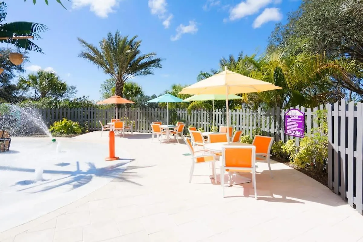 4 Bedroom Community Amenities Included Ef466 Davenport Holiday home