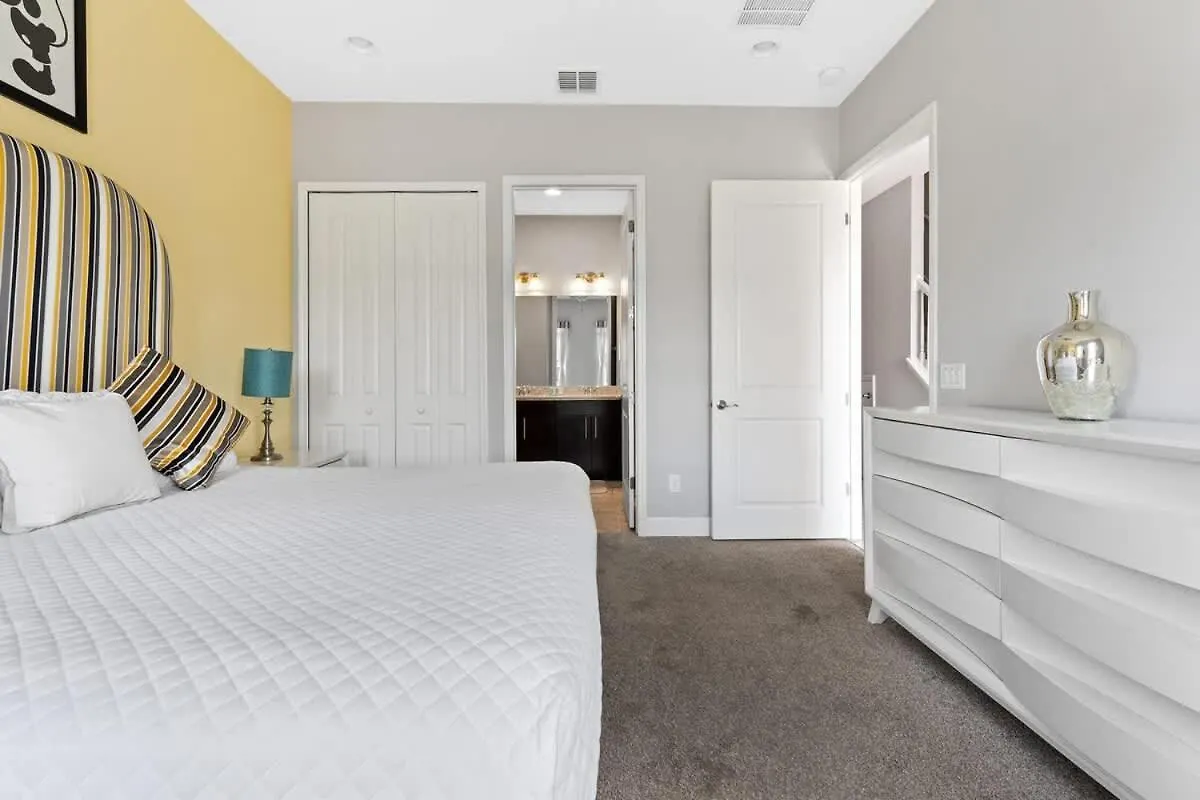4 Bedroom Community Amenities Included Ef466 Davenport United States